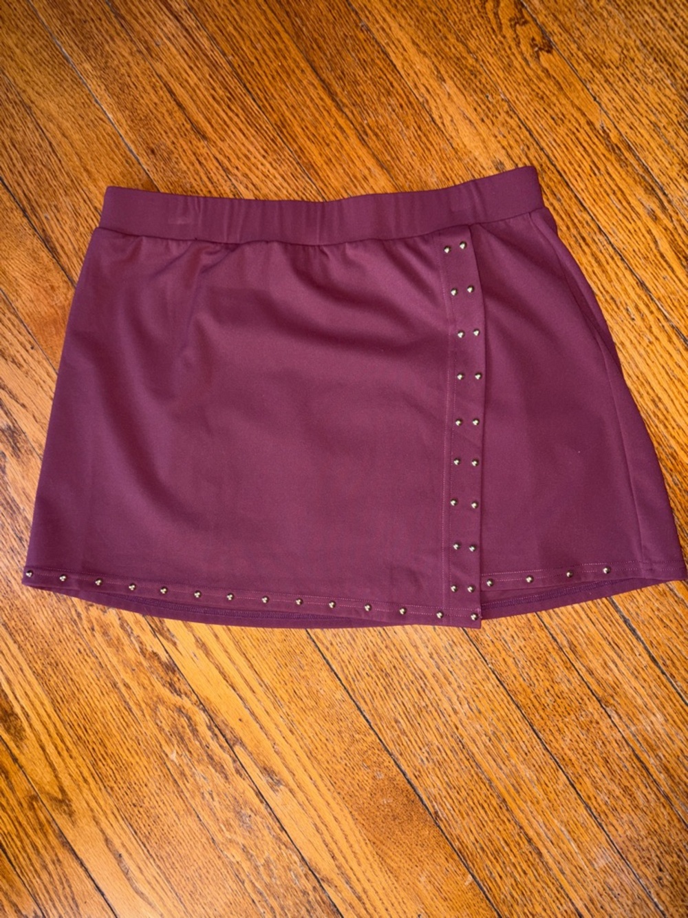 HALARA Studded Burgundy 1/2 Wrap Softly Mini Skirt NWT Large